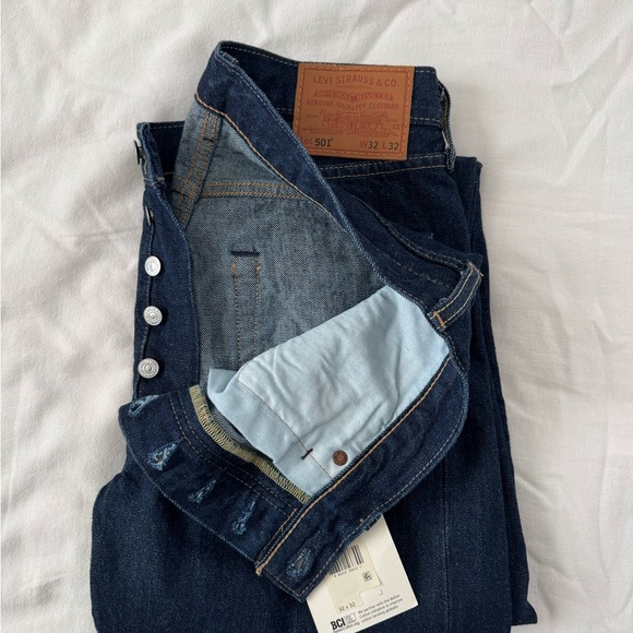 Levi's Men's Premium 501 Original Indigo Jeans - Picture 3 of 6